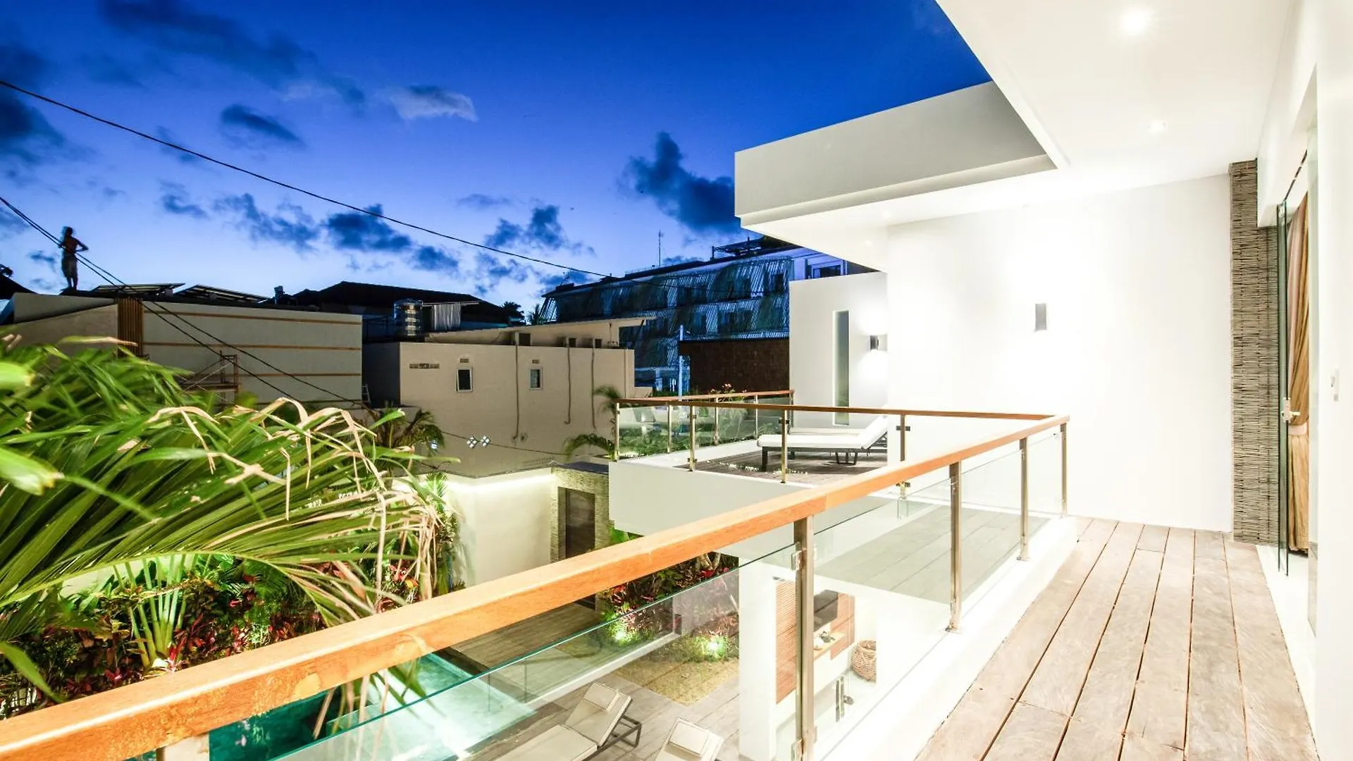Cozy 4 Bedroom Villa 5 Mins Walking To Finns Beach Canggu   Canggu (Bali)