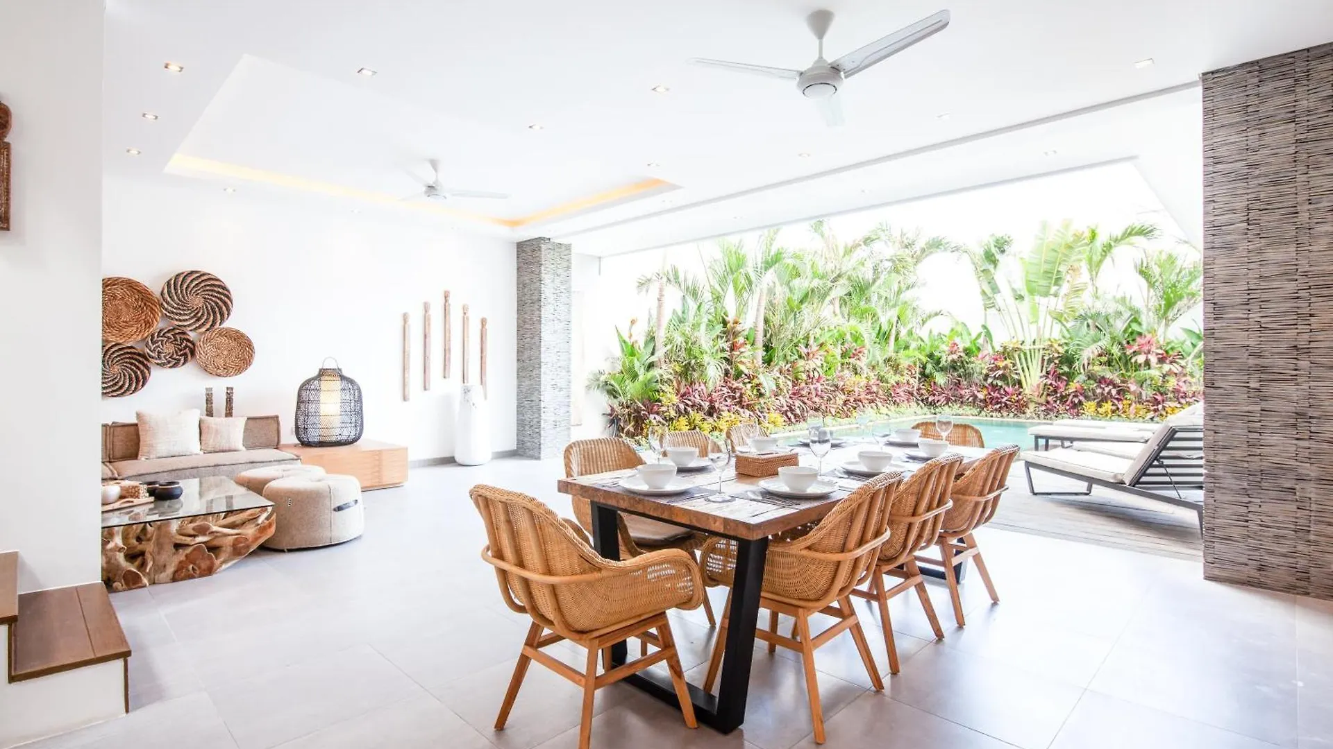 Cozy 4 Bedroom Villa 5 Mins Walking To Finns Beach Canggu