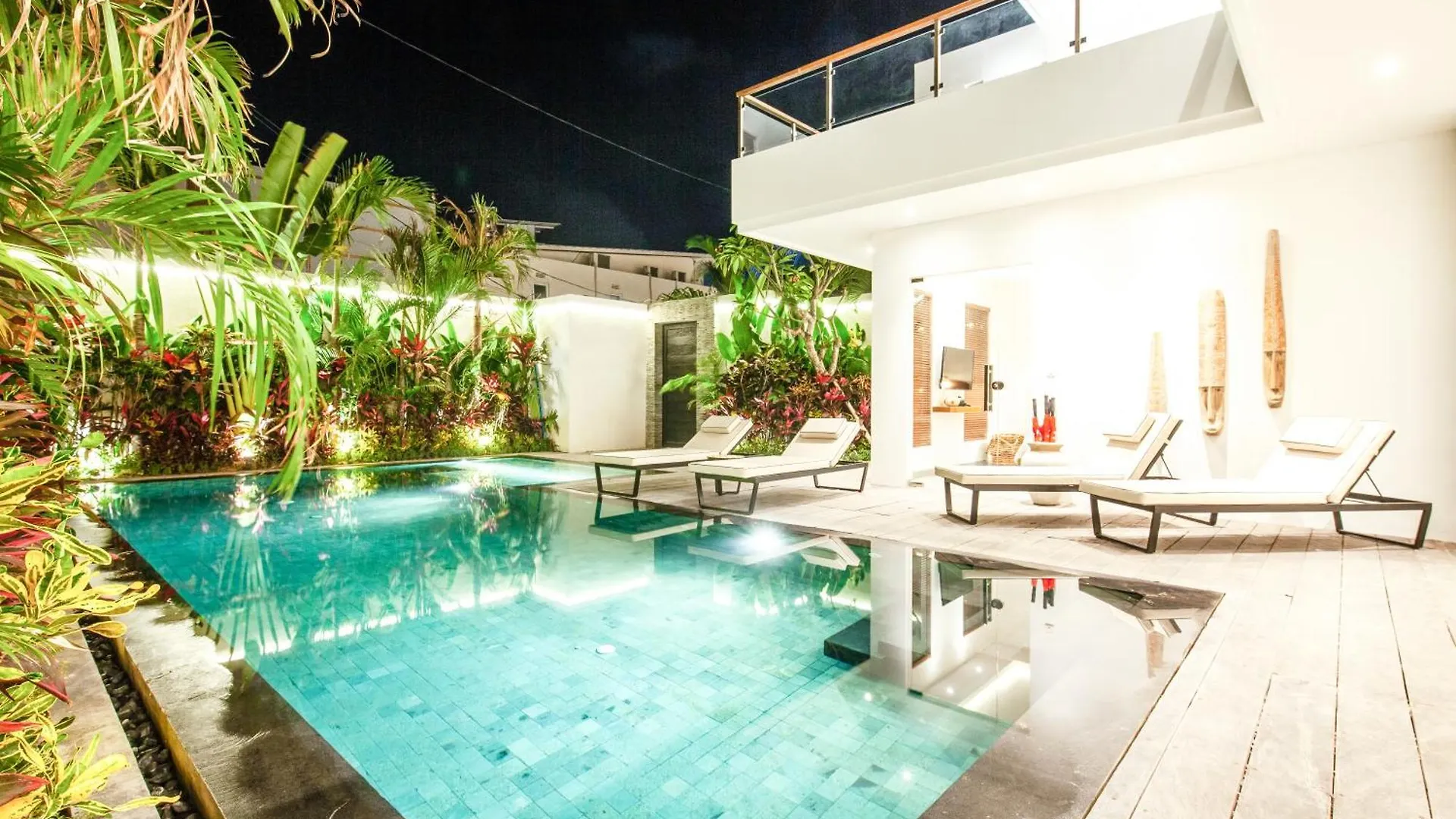 Cozy 4 Bedroom Villa 5 Mins Walking To Finns Beach Canggu