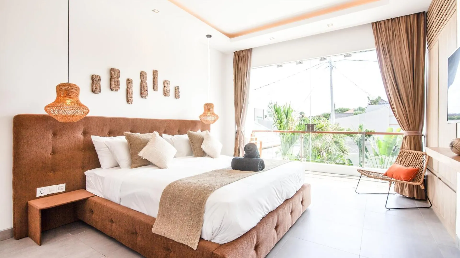 Cozy 4 Bedroom Villa 5 Mins Walking To Finns Beach Canggu